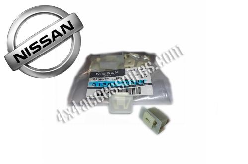 INSERT PLASTIQUE SANS JOINT FIXATION SEUIL DE PORTE PATROL Y60 APRÈS 12/1994