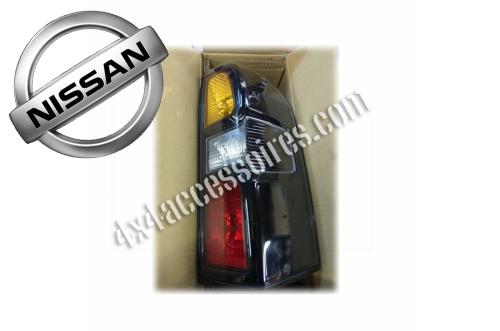 FEU MULTI-FONCTION ARRIÈRE DROIT PATROL Y61