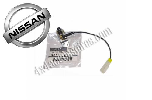 CONTACTEUR DE BARILLET DE PORTE DROITE PATROL GR Y61 AVANT 12/06