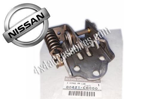 CHARNIÈRE INFÉRIEURE DE PORTE AVANT GAUCHE PATROL 160 / 260 / Y60