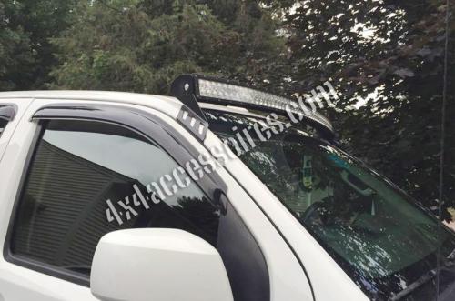 SUPPORT DE BARRE À LED NISSAN NAVARA D40