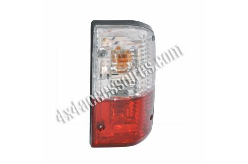 FEU CRISTAL ARRIÈRE DROIT MULTIFONCTION NISSAN PATROL Y60
