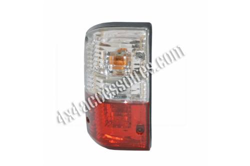 FEU CRISTAL ARRIÈRE GAUCHE MULTIFONCTION NISSAN PATROL Y60